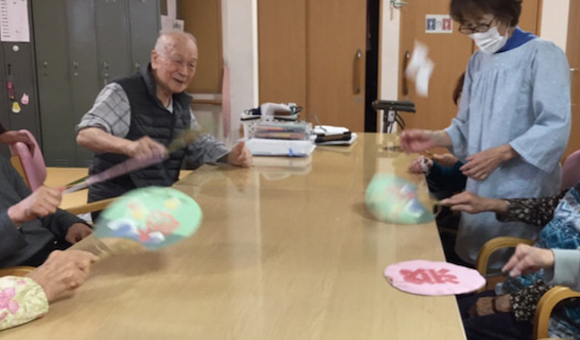 山梨の介護求人 手首の体操