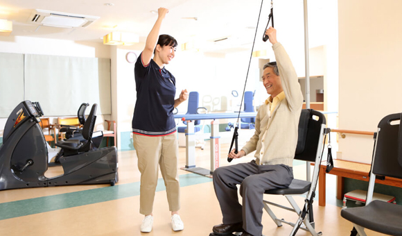 リハビリ風景(フロンティアの介護 名古屋の介護求人)