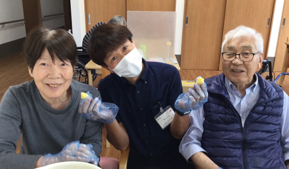 山梨の介護求人 和菓子作り