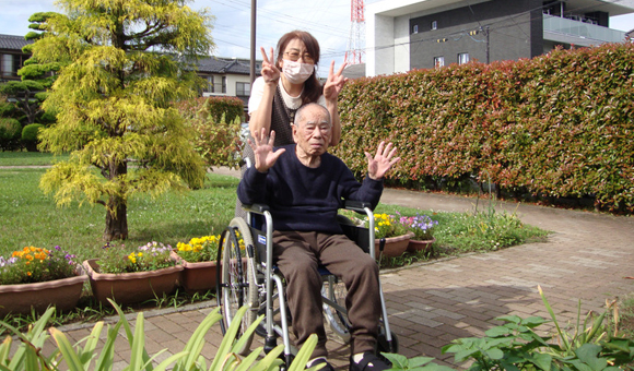 山梨の介護求人 お散歩