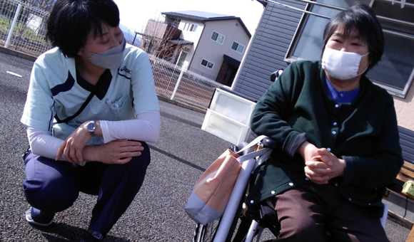 山梨の介護求人 人生の先輩