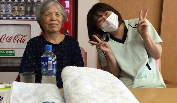 山梨の介護求人 一緒に休憩