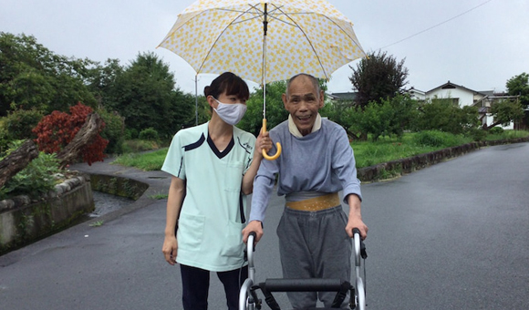 山梨の介護求人 お散歩